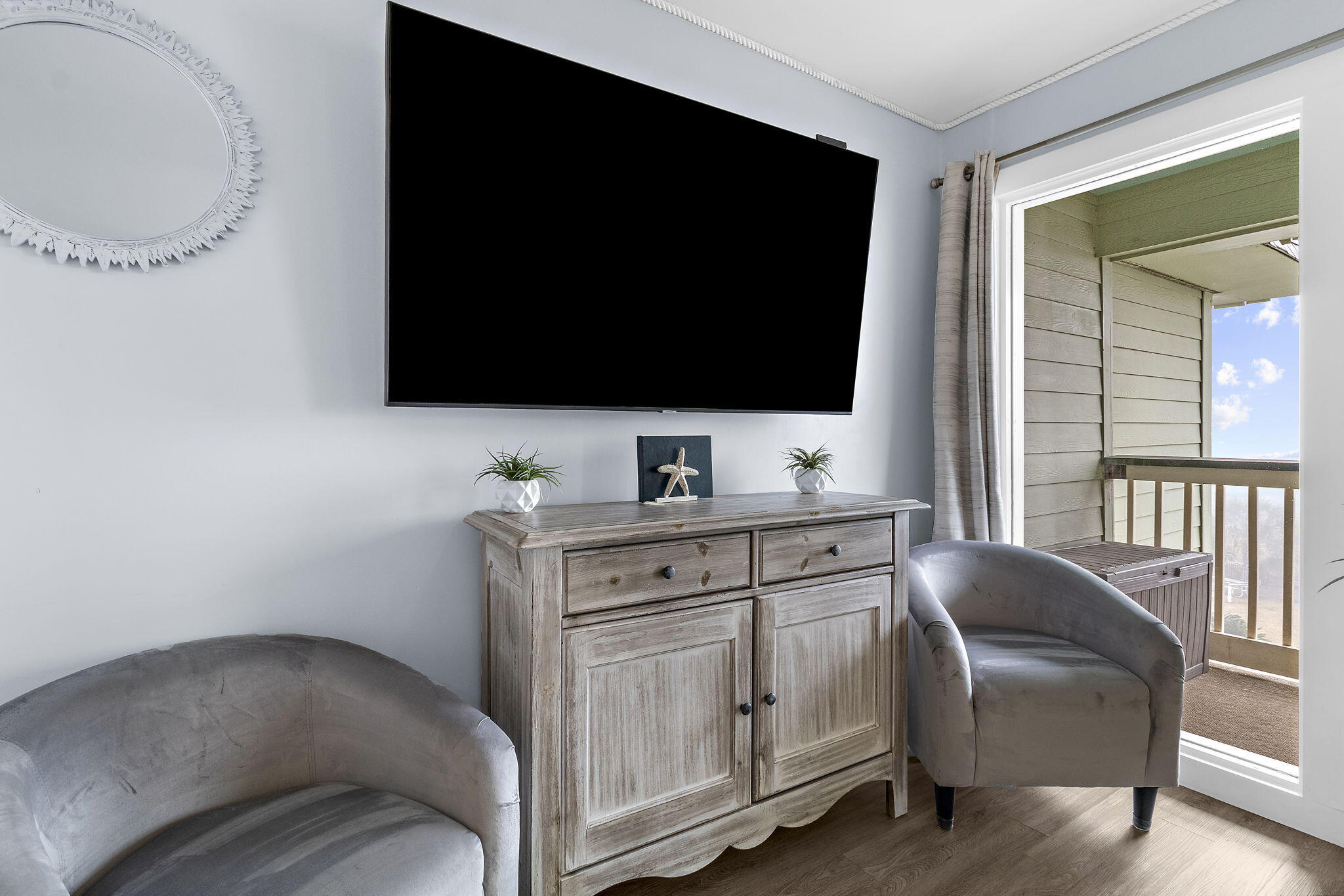 1300 Ocean Boulevard # 305