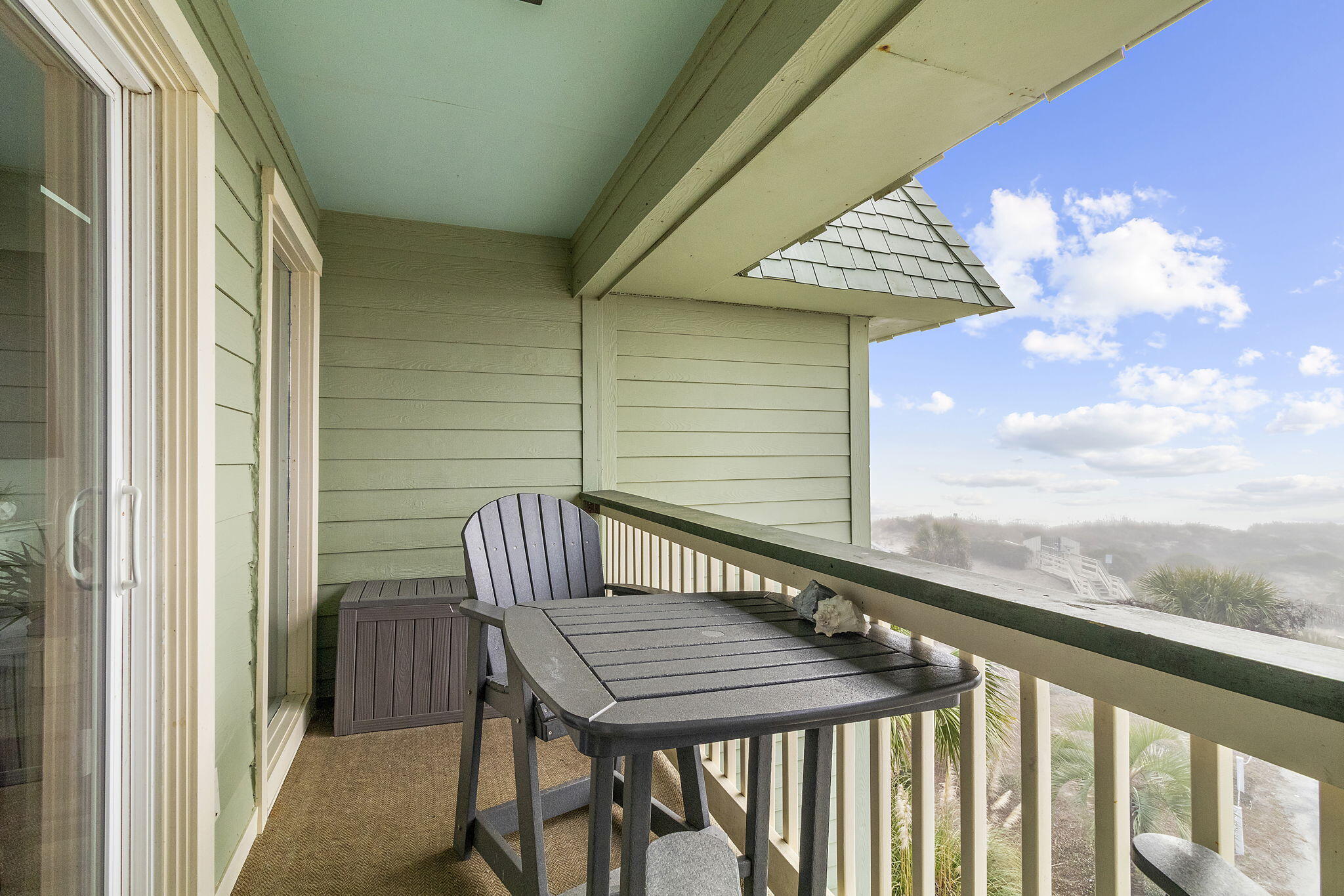 1300 Ocean Boulevard # 305