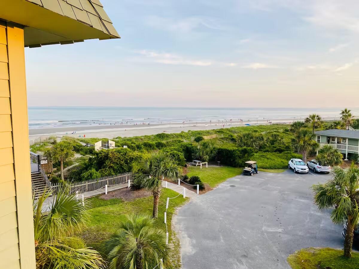 1300 Ocean Boulevard # 305