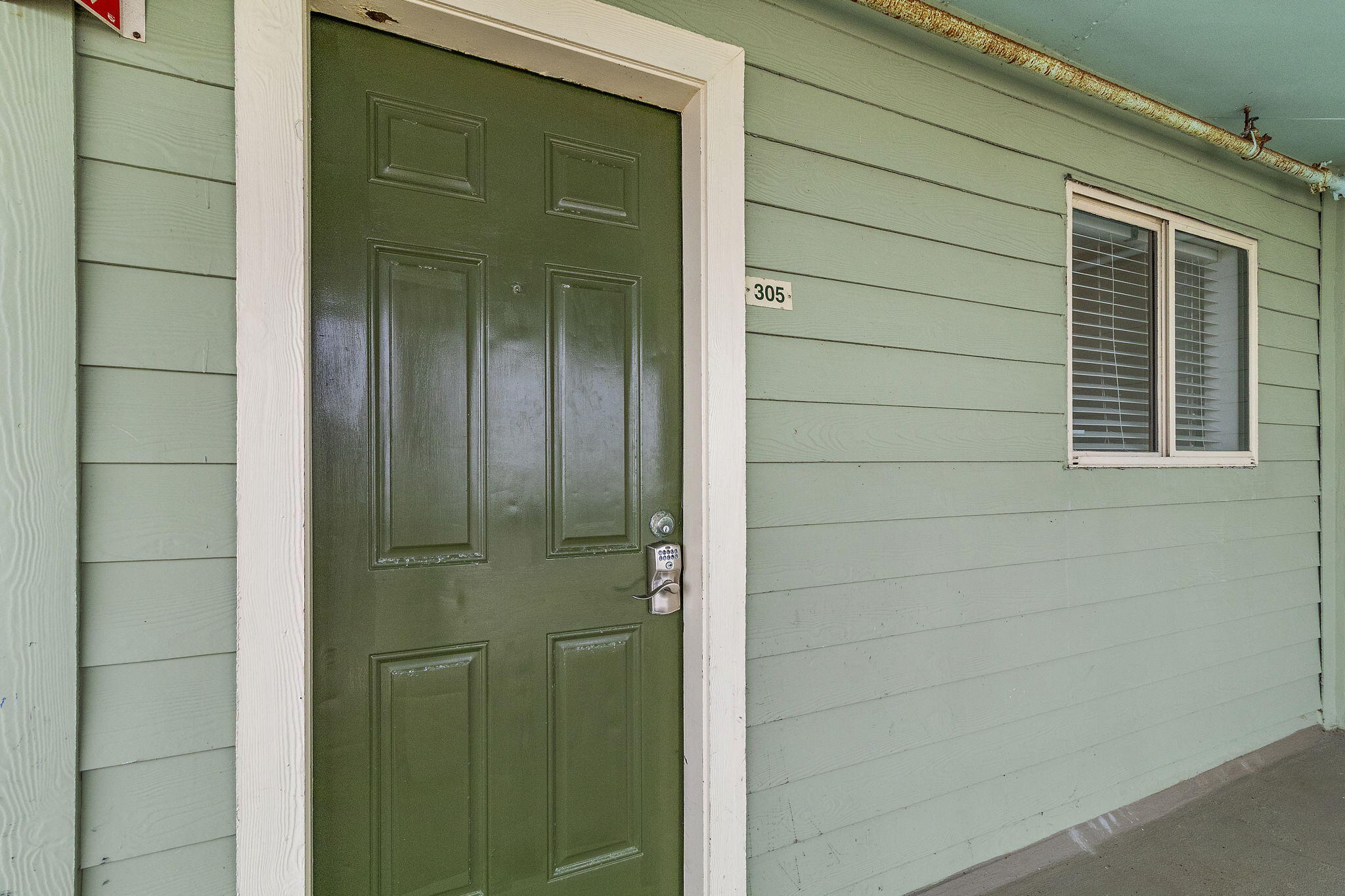 1300 Ocean Boulevard # 305