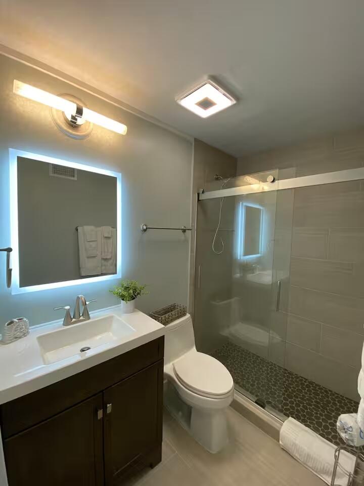 1300 Ocean Boulevard # 305