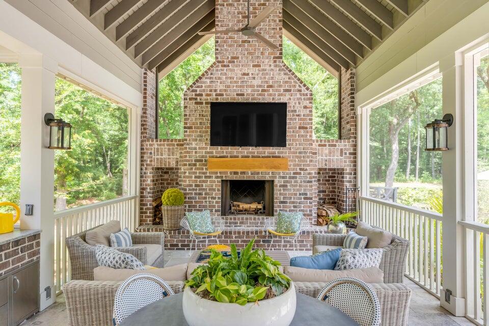 1334 Old Rosebud Trail