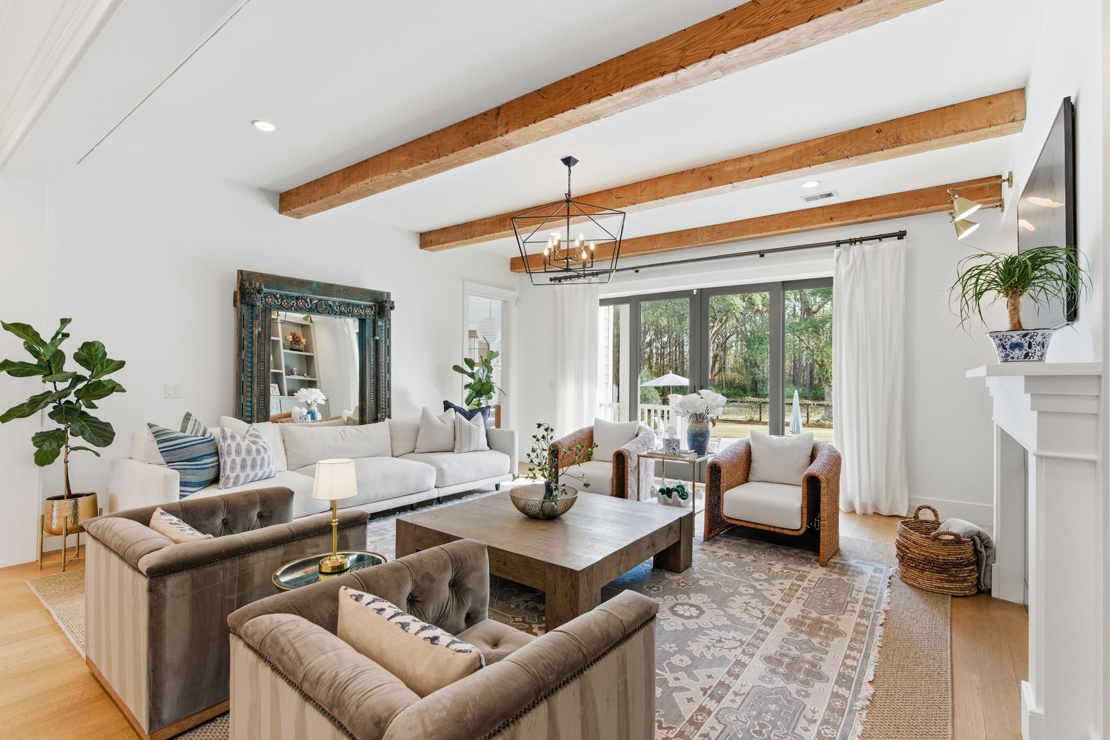 1334 Old Rosebud Trail