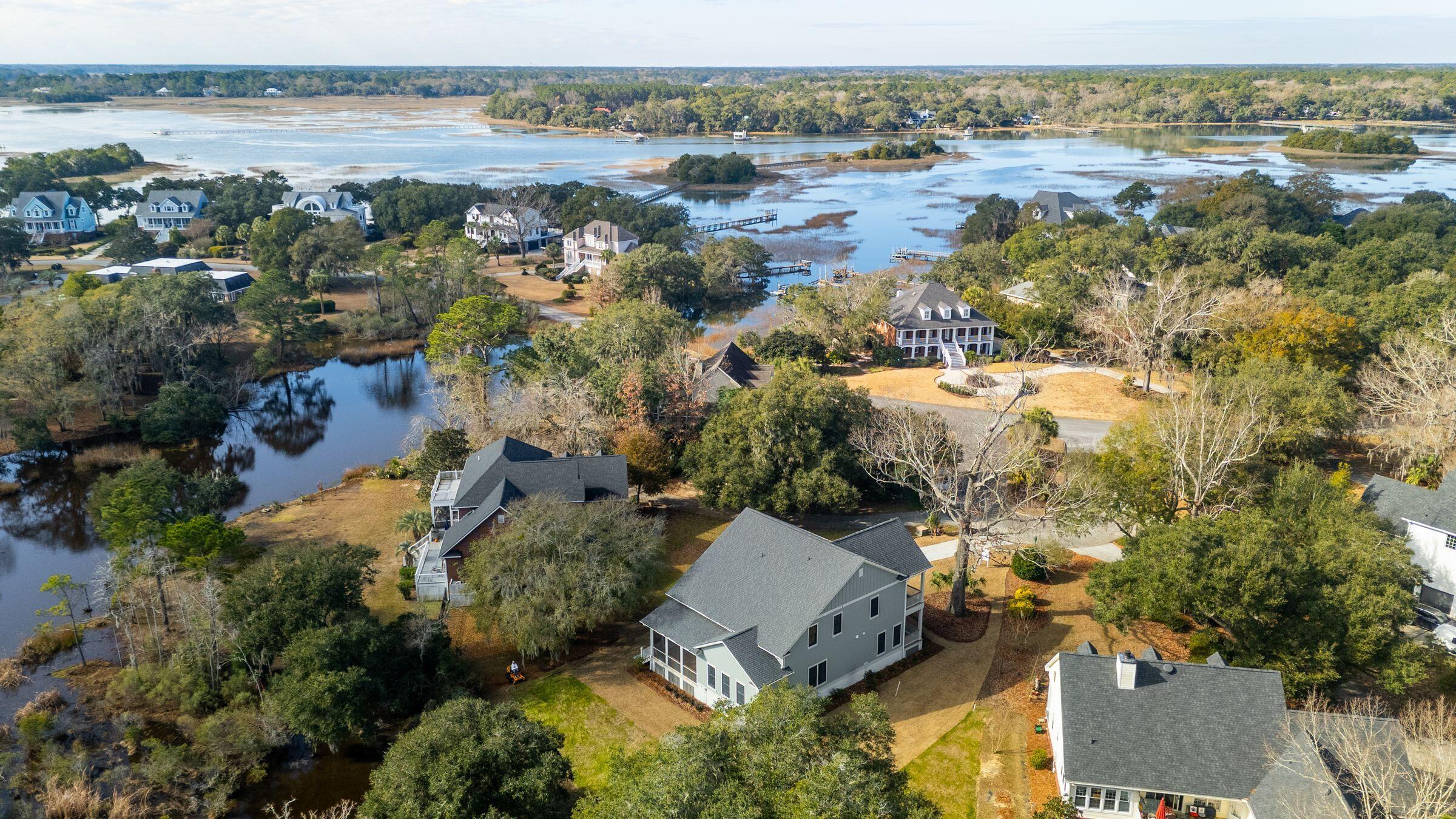 3887 Moss Pointe Court