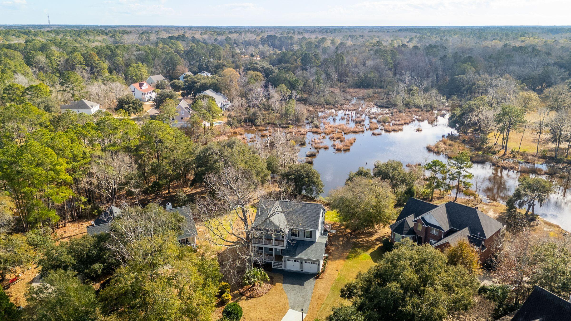3887 Moss Pointe Court