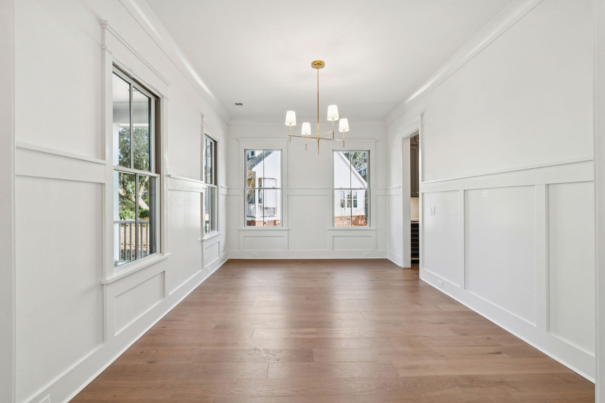3887 Moss Pointe Court