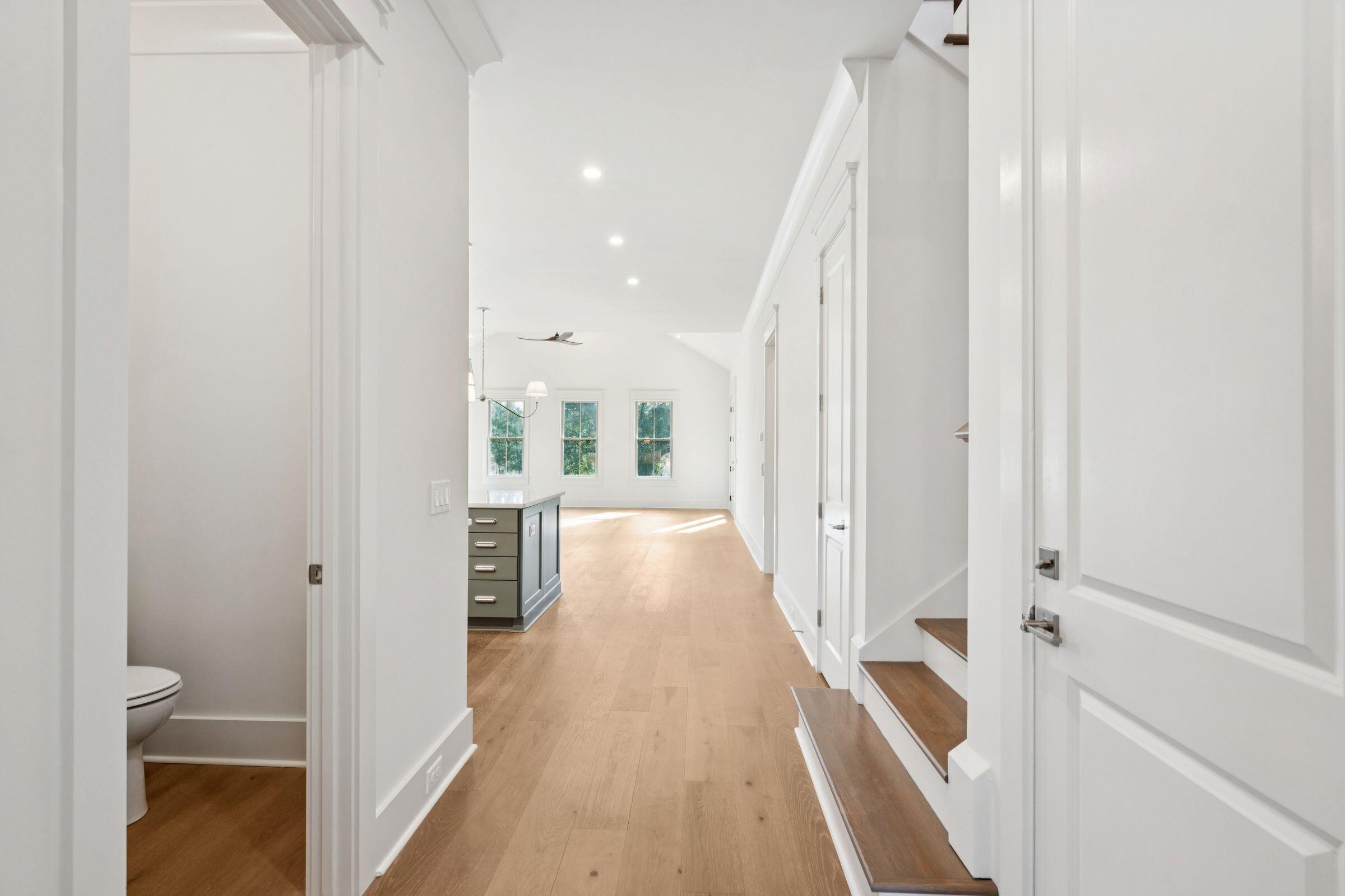 3887 Moss Pointe Court