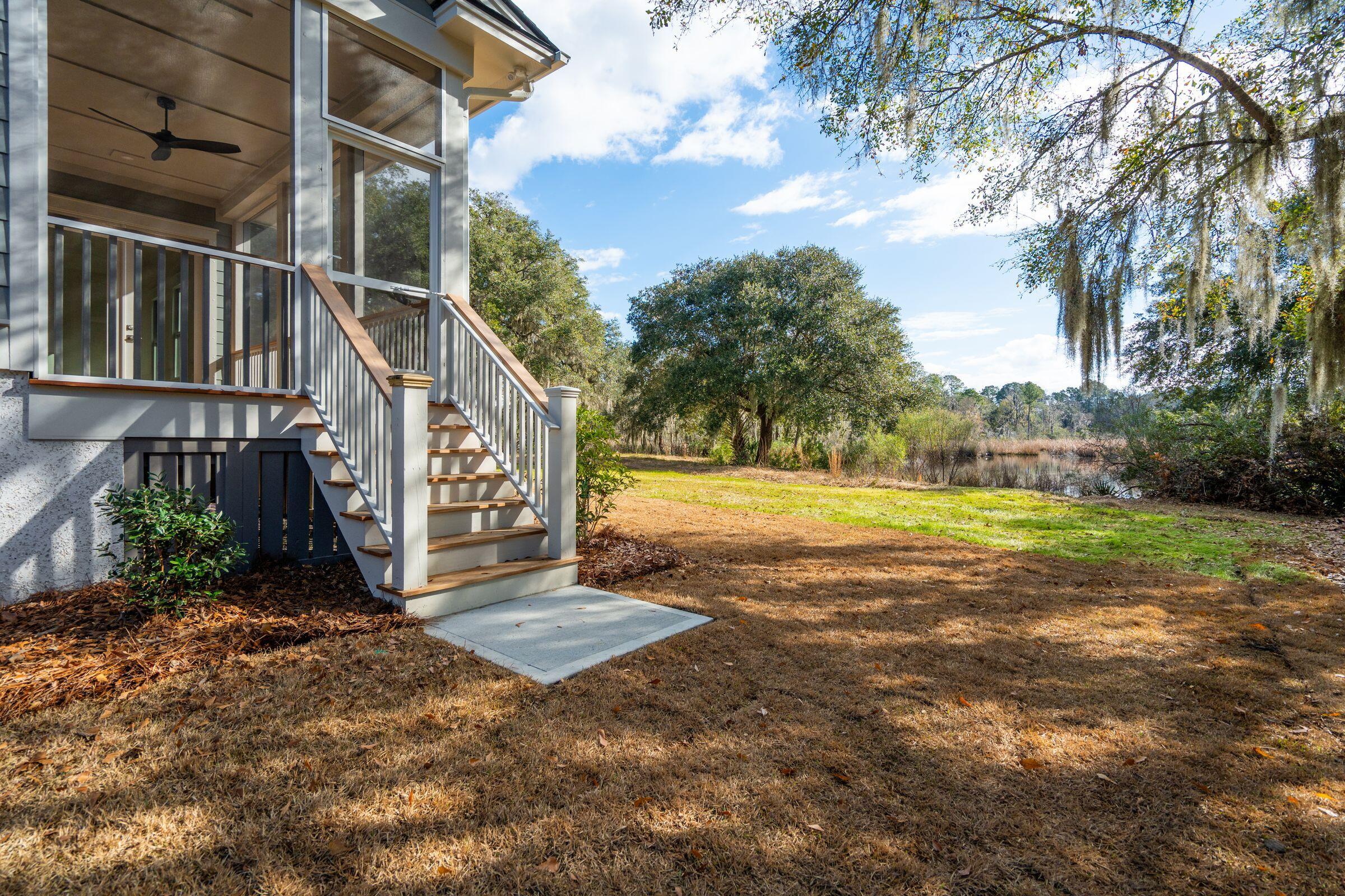 3887 Moss Pointe Court