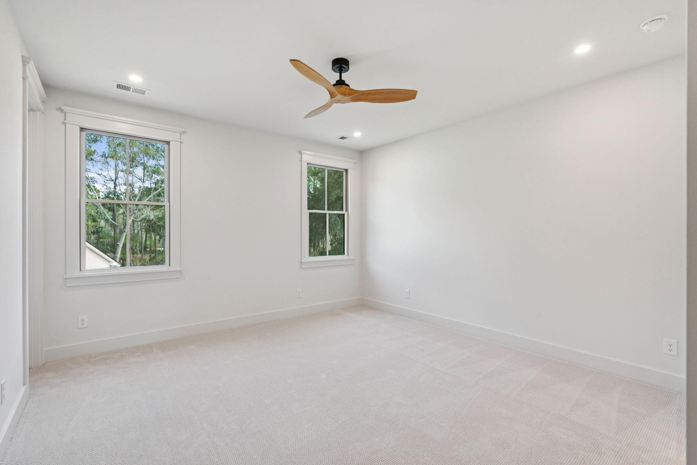 3887 Moss Pointe Court