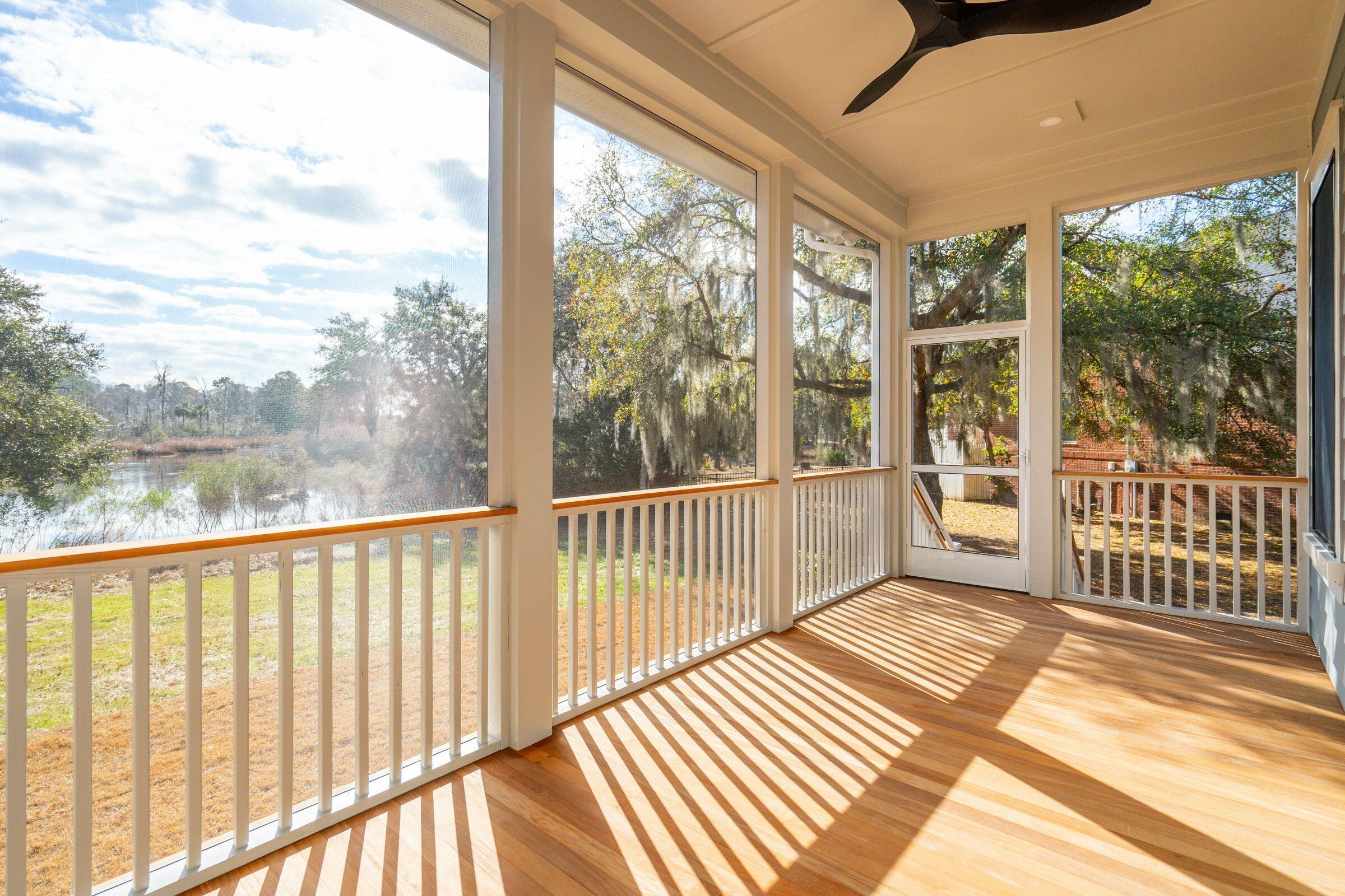 3887 Moss Pointe Court