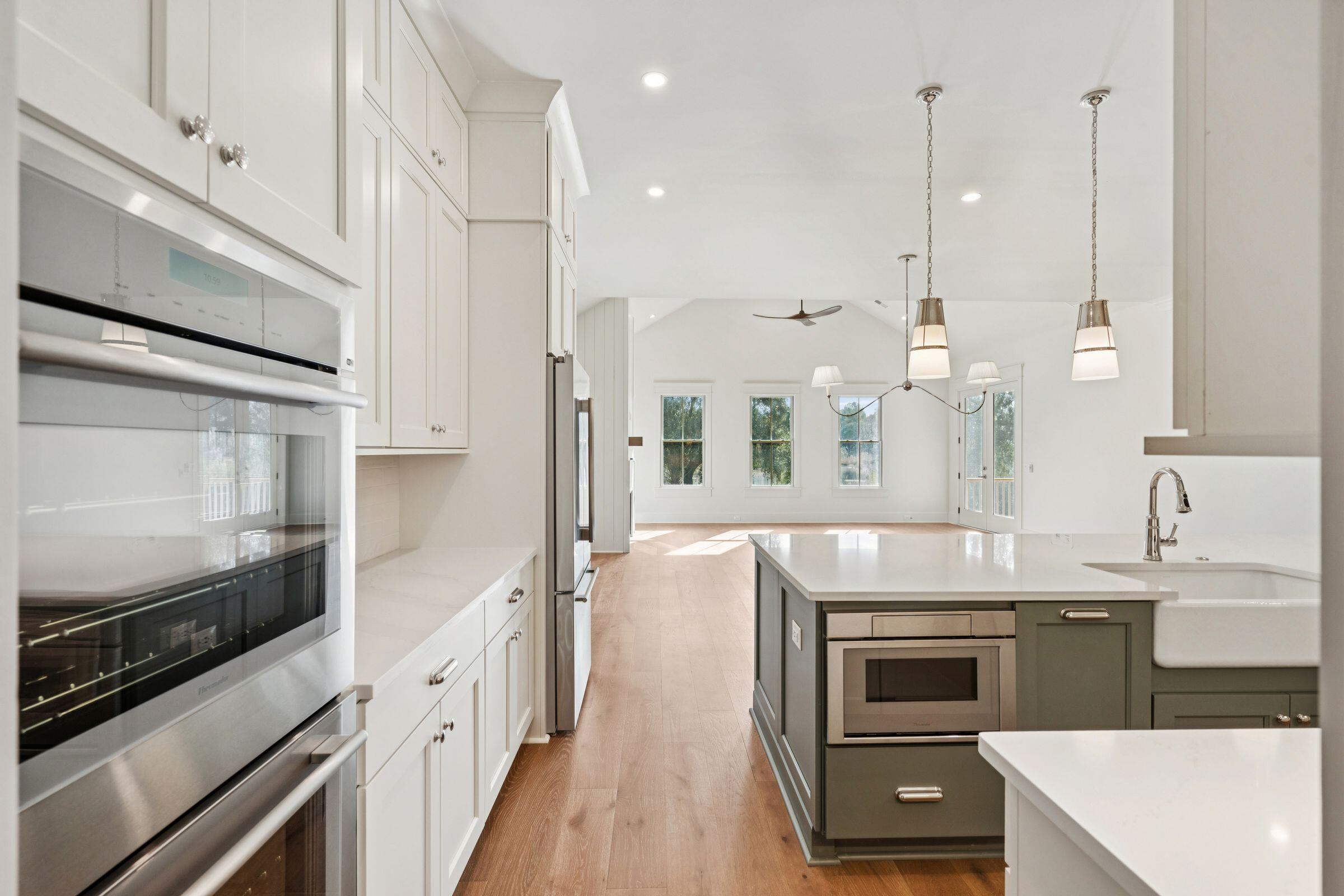 3887 Moss Pointe Court