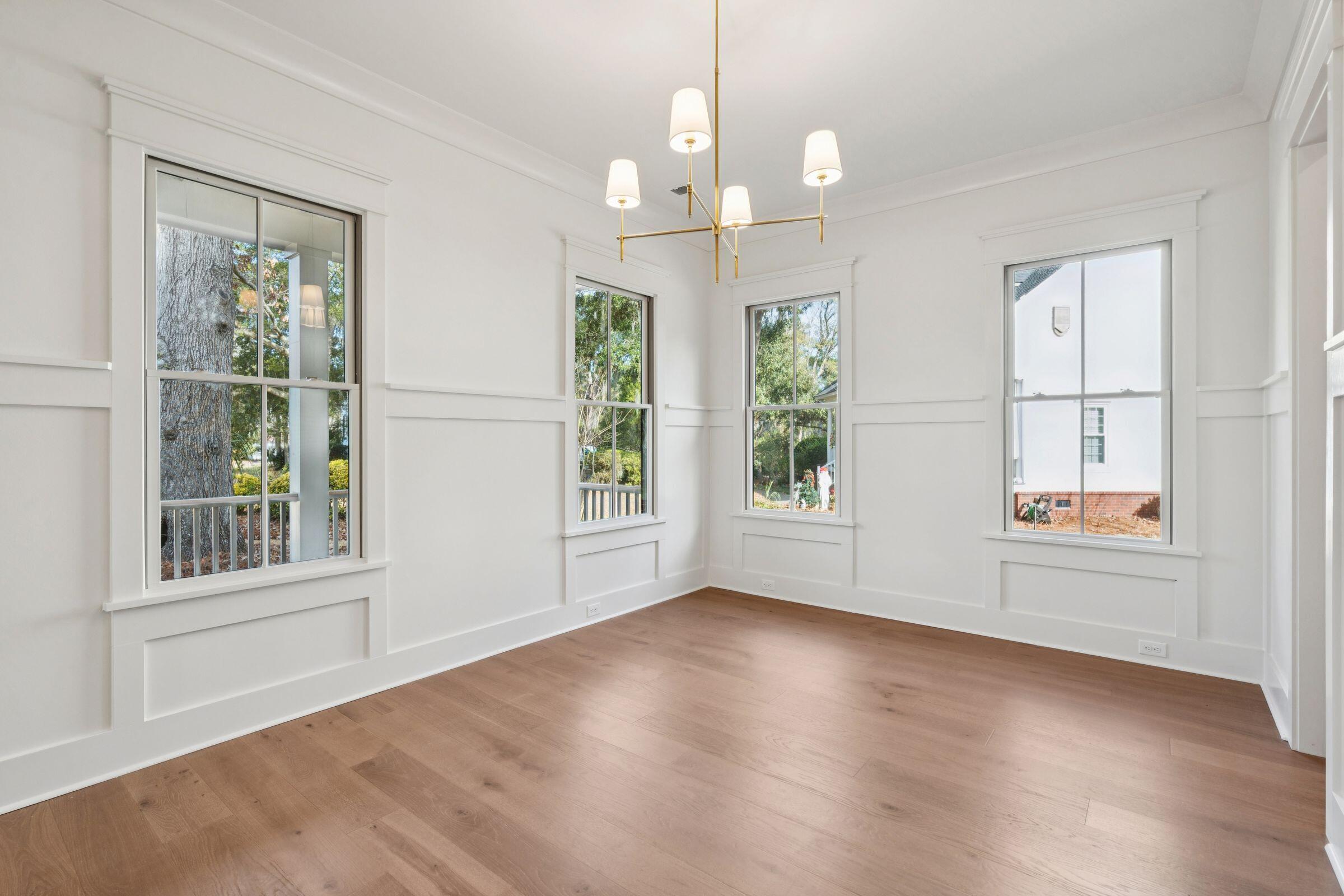 3887 Moss Pointe Court