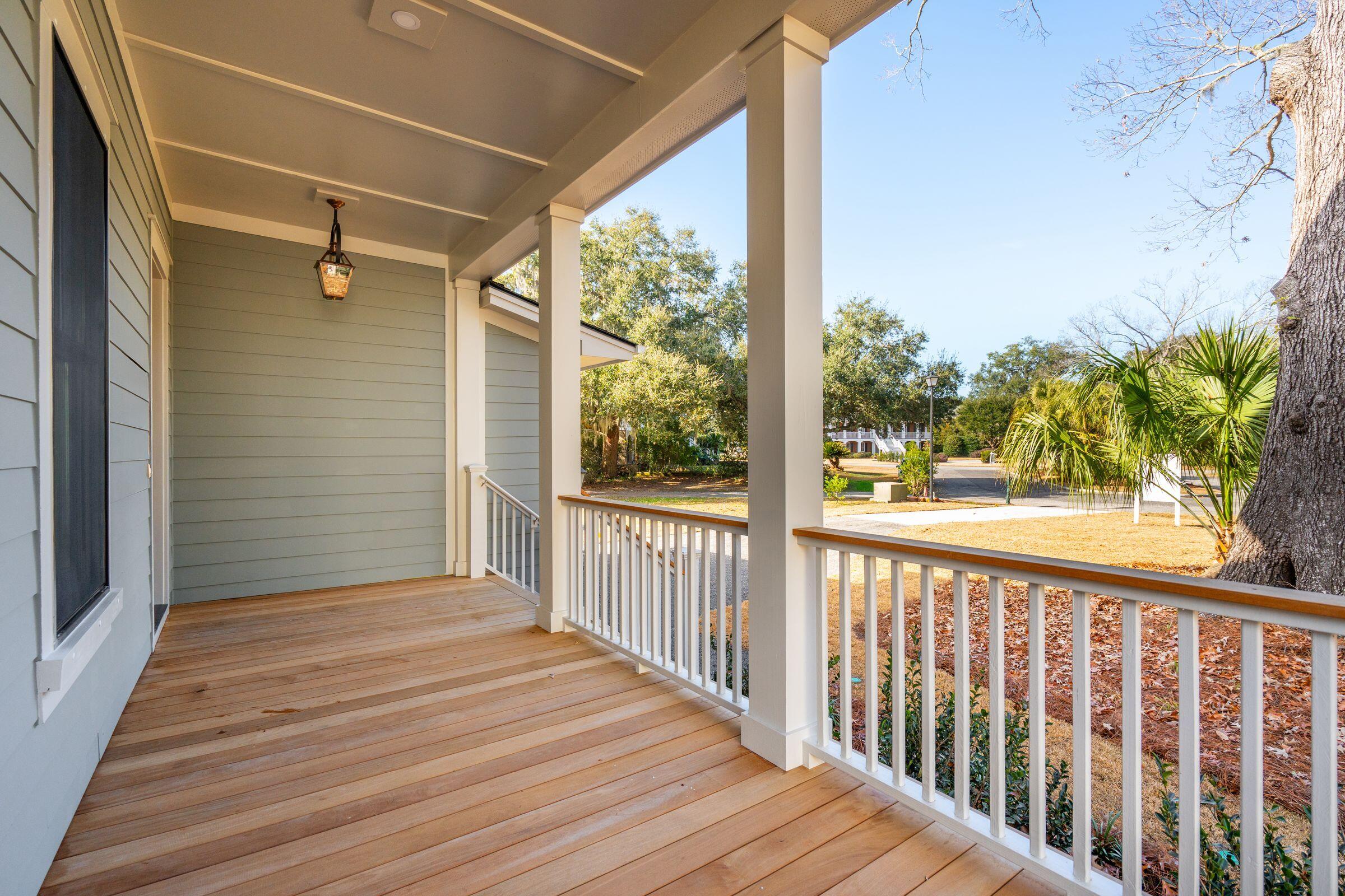 3887 Moss Pointe Court