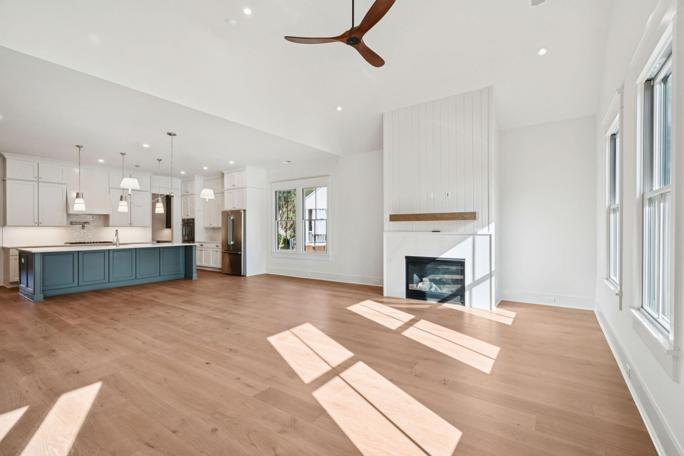 3887 Moss Pointe Court