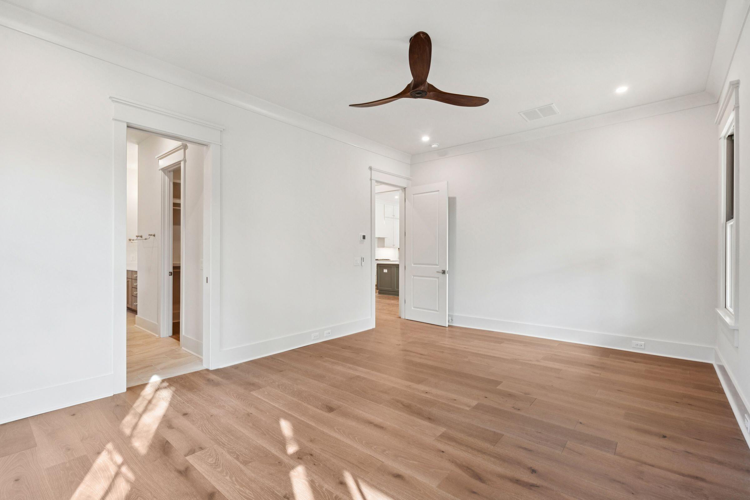 3887 Moss Pointe Court