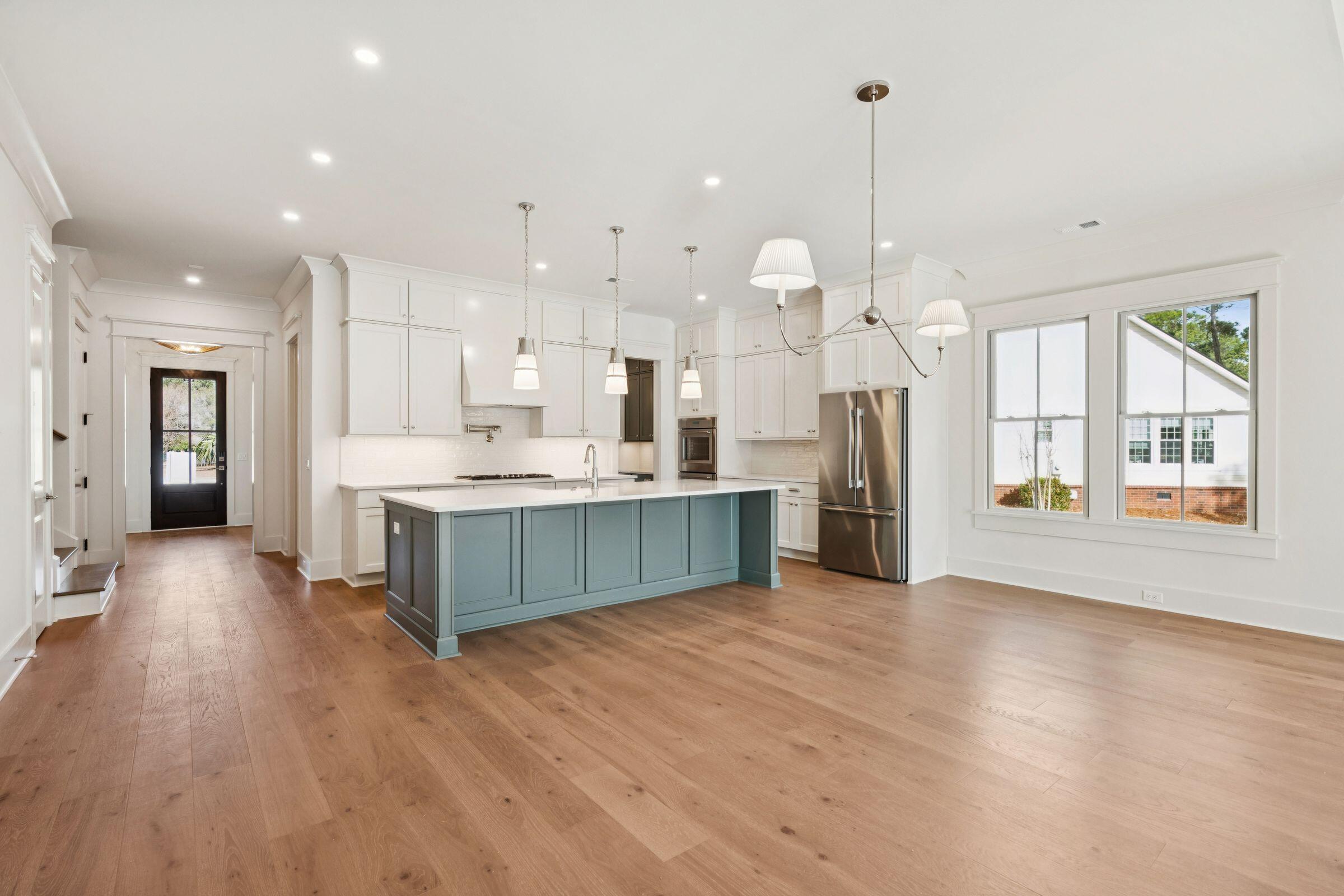 3887 Moss Pointe Court