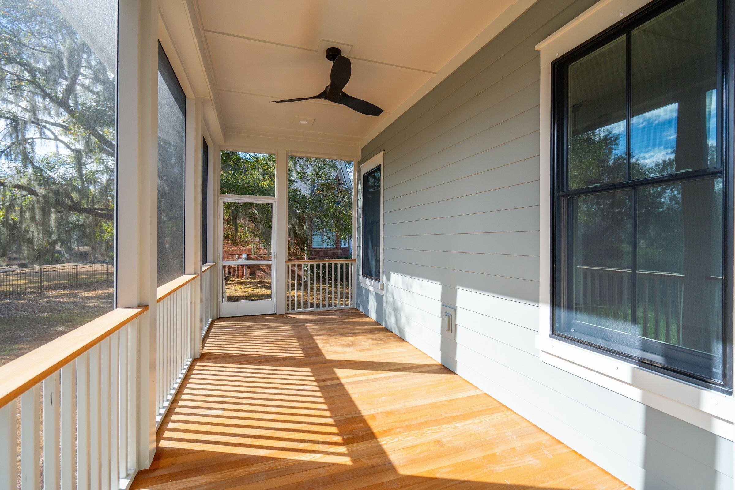 3887 Moss Pointe Court