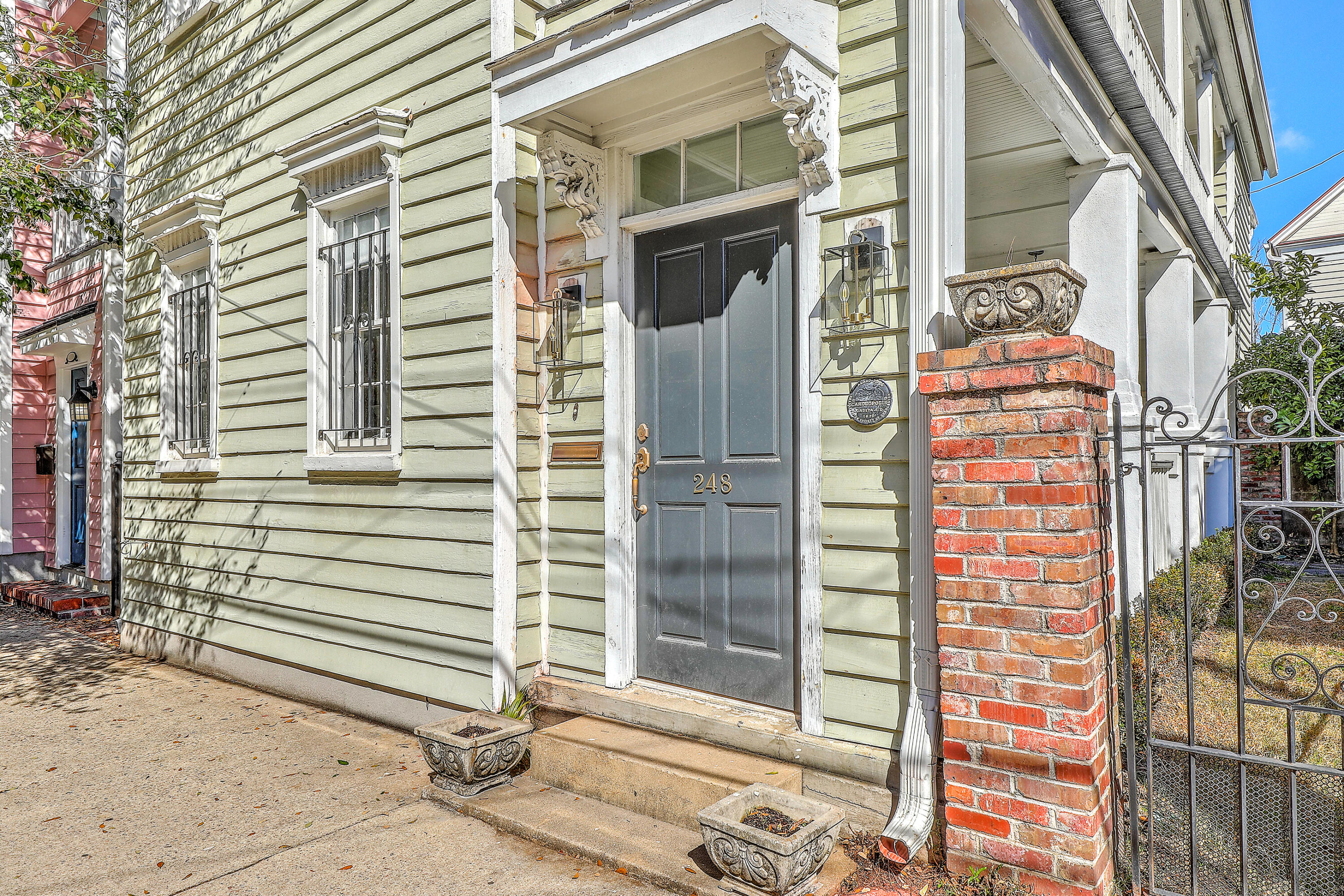 248 Coming Street