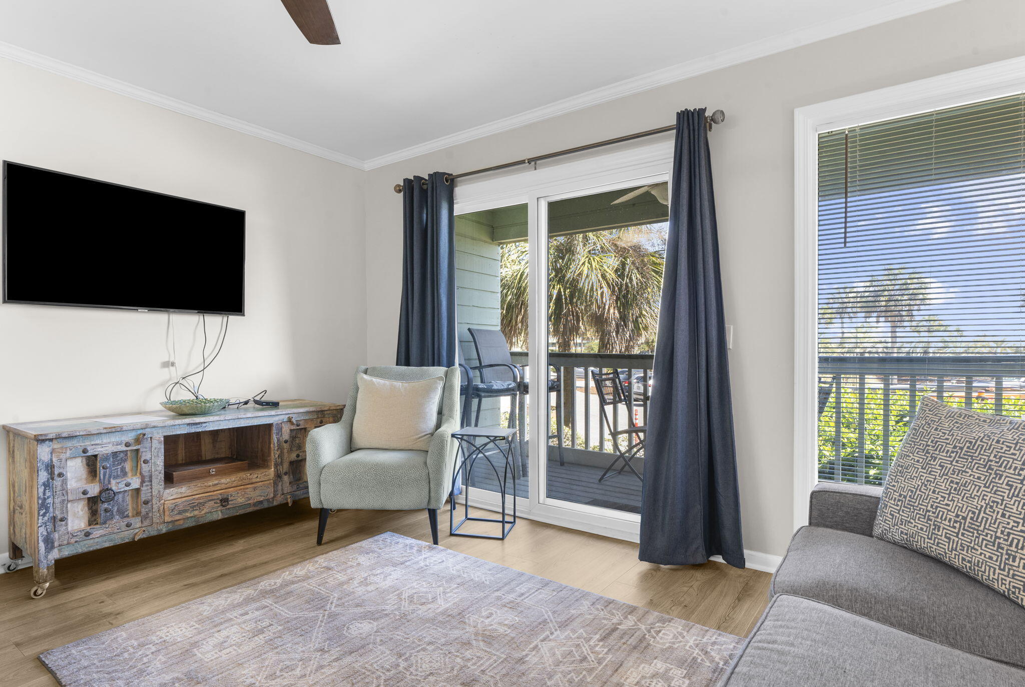 1300 Ocean Boulevard # 140