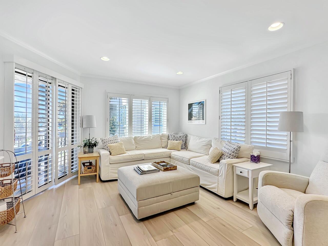 8500 Palmetto Drive # H Unit: 201 H