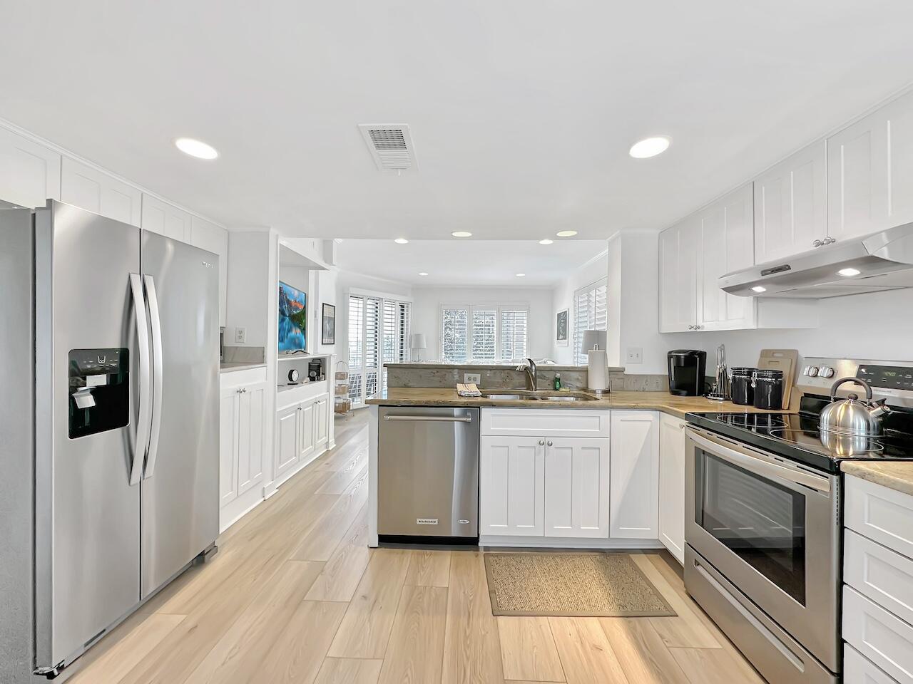 8500 Palmetto Drive # H Unit: 201 H