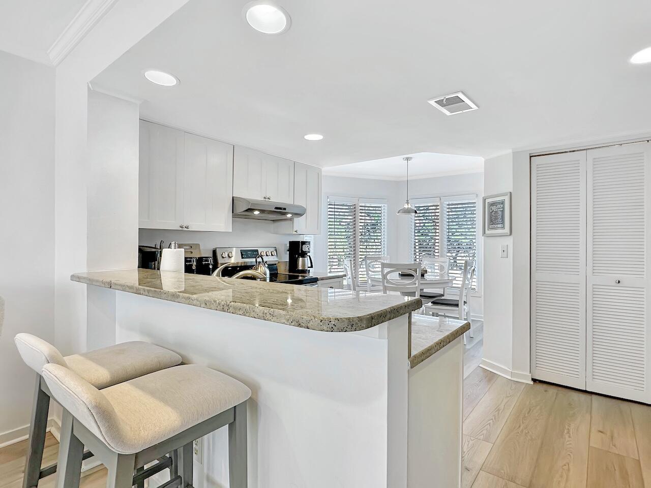 8500 Palmetto Drive # H Unit: 201 H