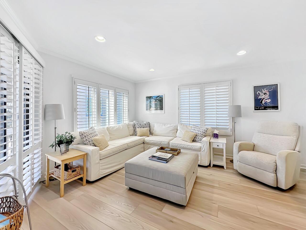 8500 Palmetto Drive # H Unit: 201 H