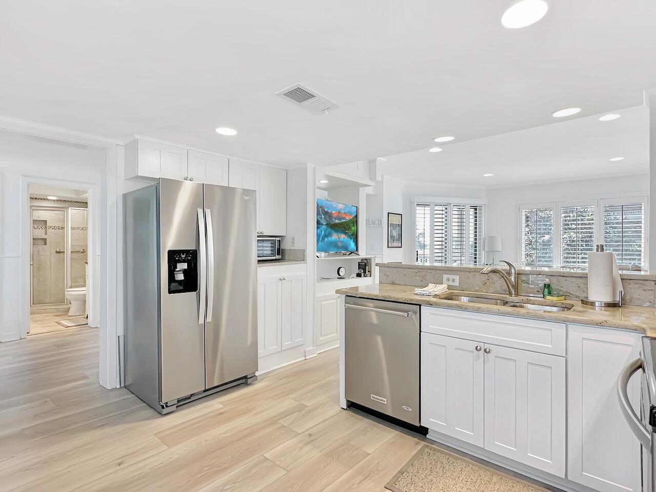 8500 Palmetto Drive # H Unit: 201 H