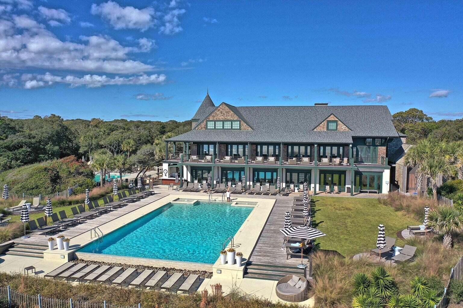 4833 Green Dolphin Way