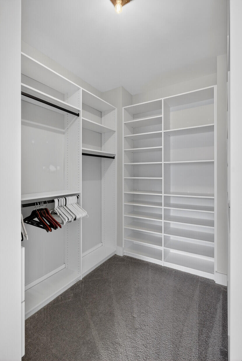 3542 Crosstrees Lane