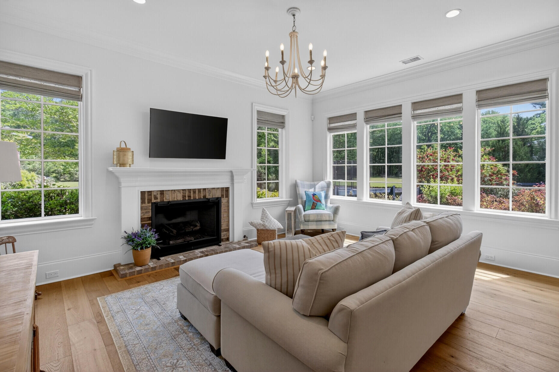 1484 Old Rosebud Trail