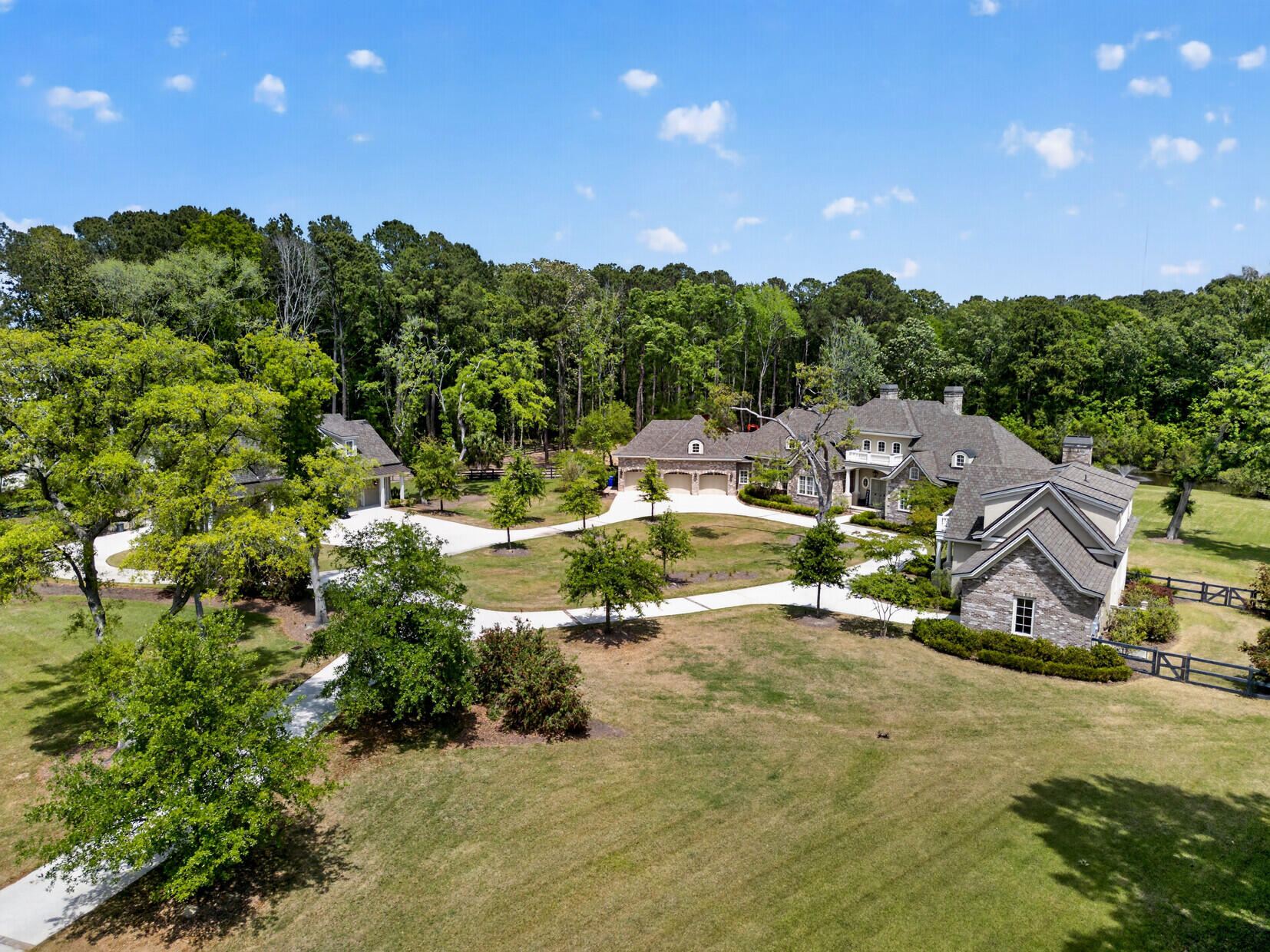 1484 Old Rosebud Trail