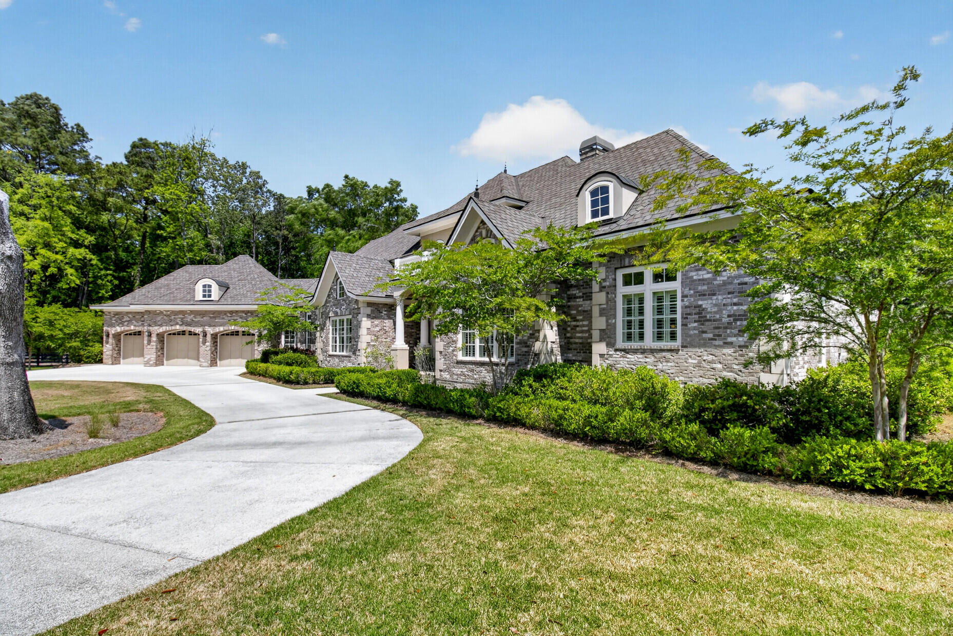 1484 Old Rosebud Trail