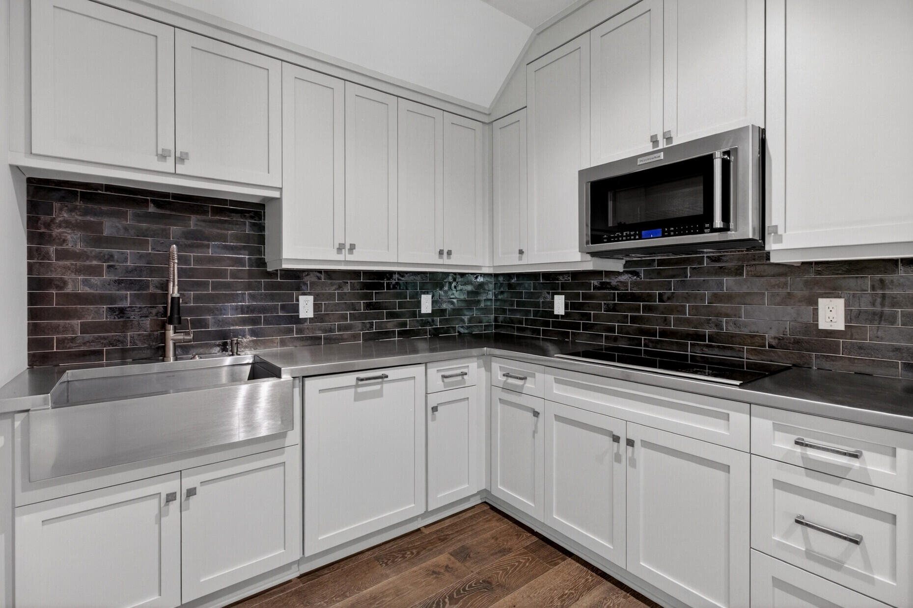 1484 Old Rosebud Trail