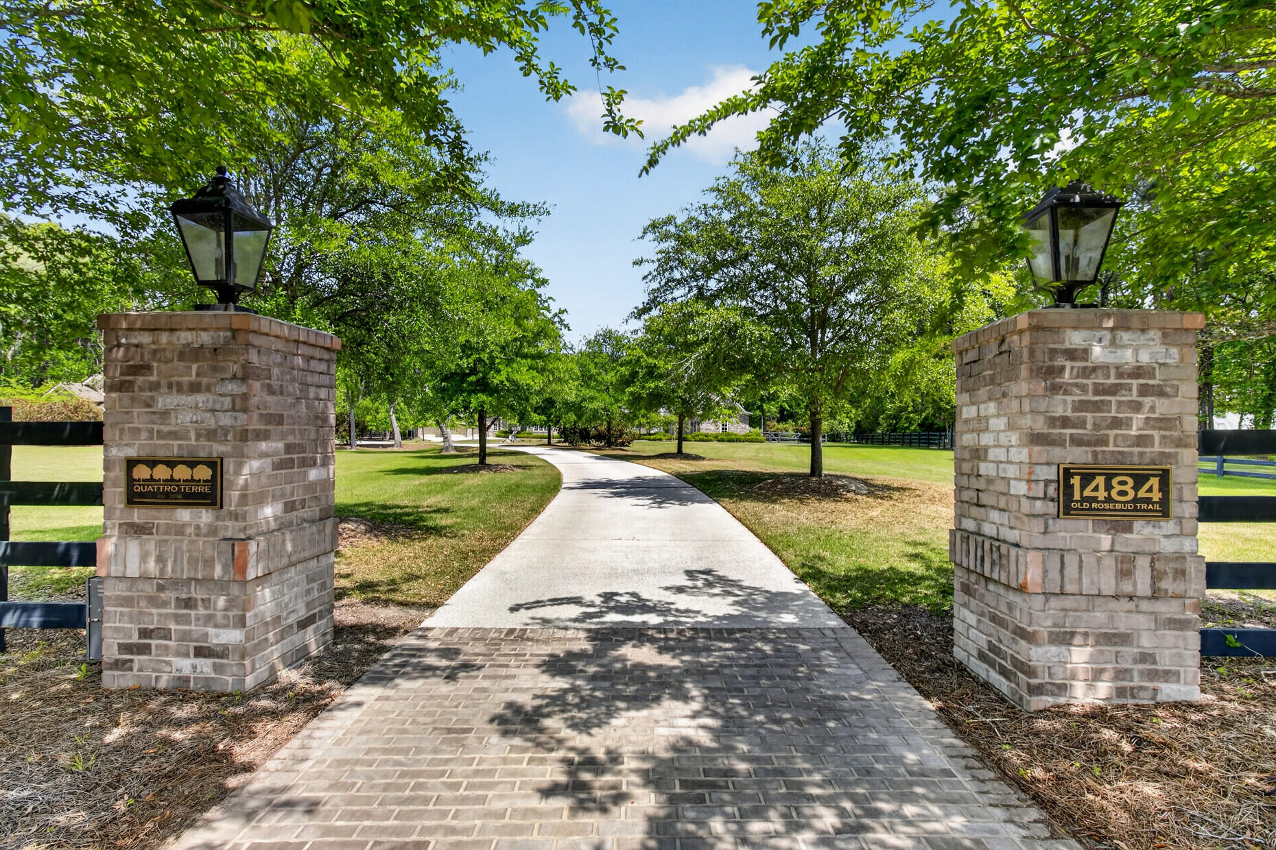 1484 Old Rosebud Trail