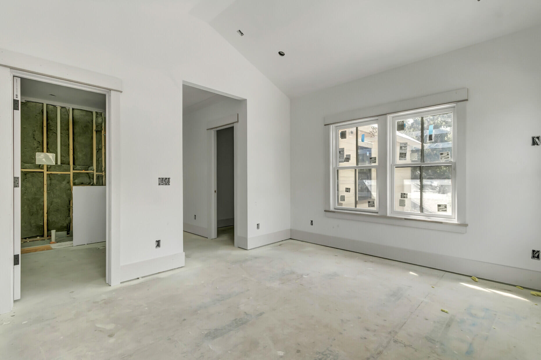 11 25th Avenue