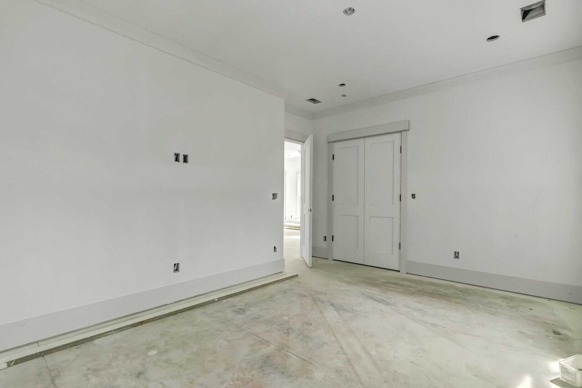 11 25th Avenue