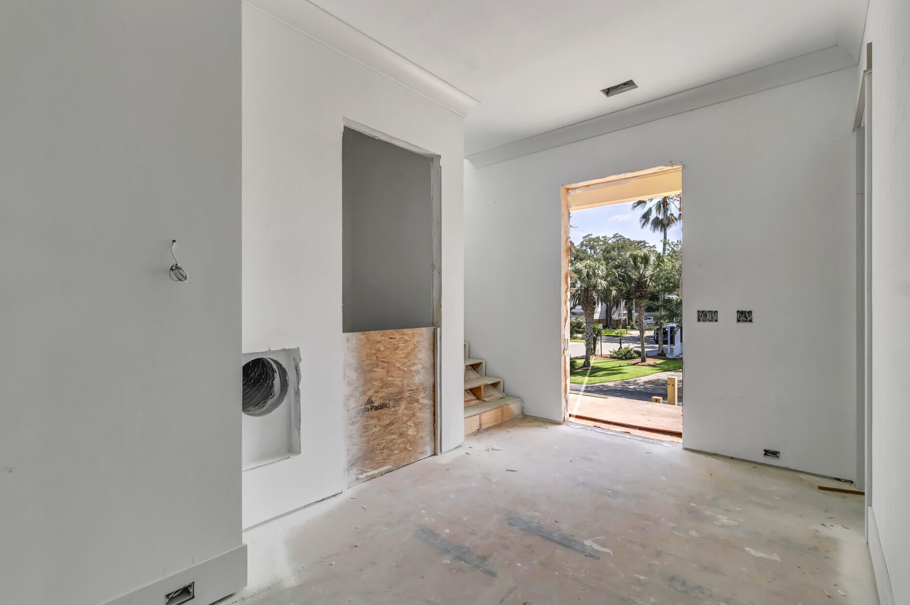 11 25th Avenue