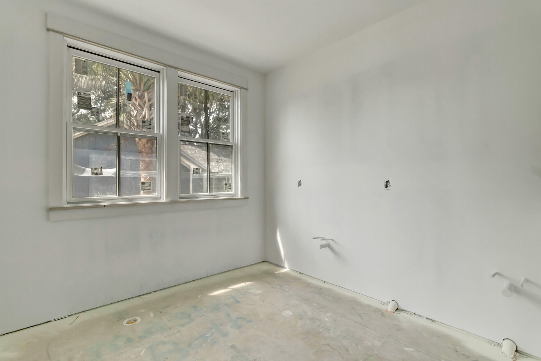 11 25th Avenue
