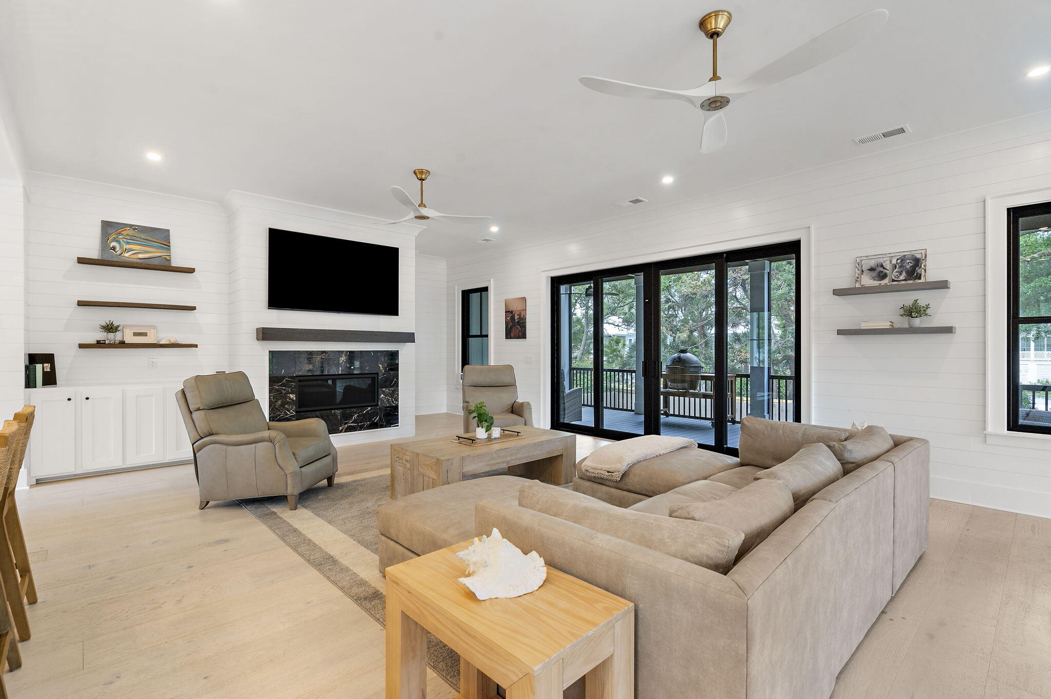 19 26th Avenue