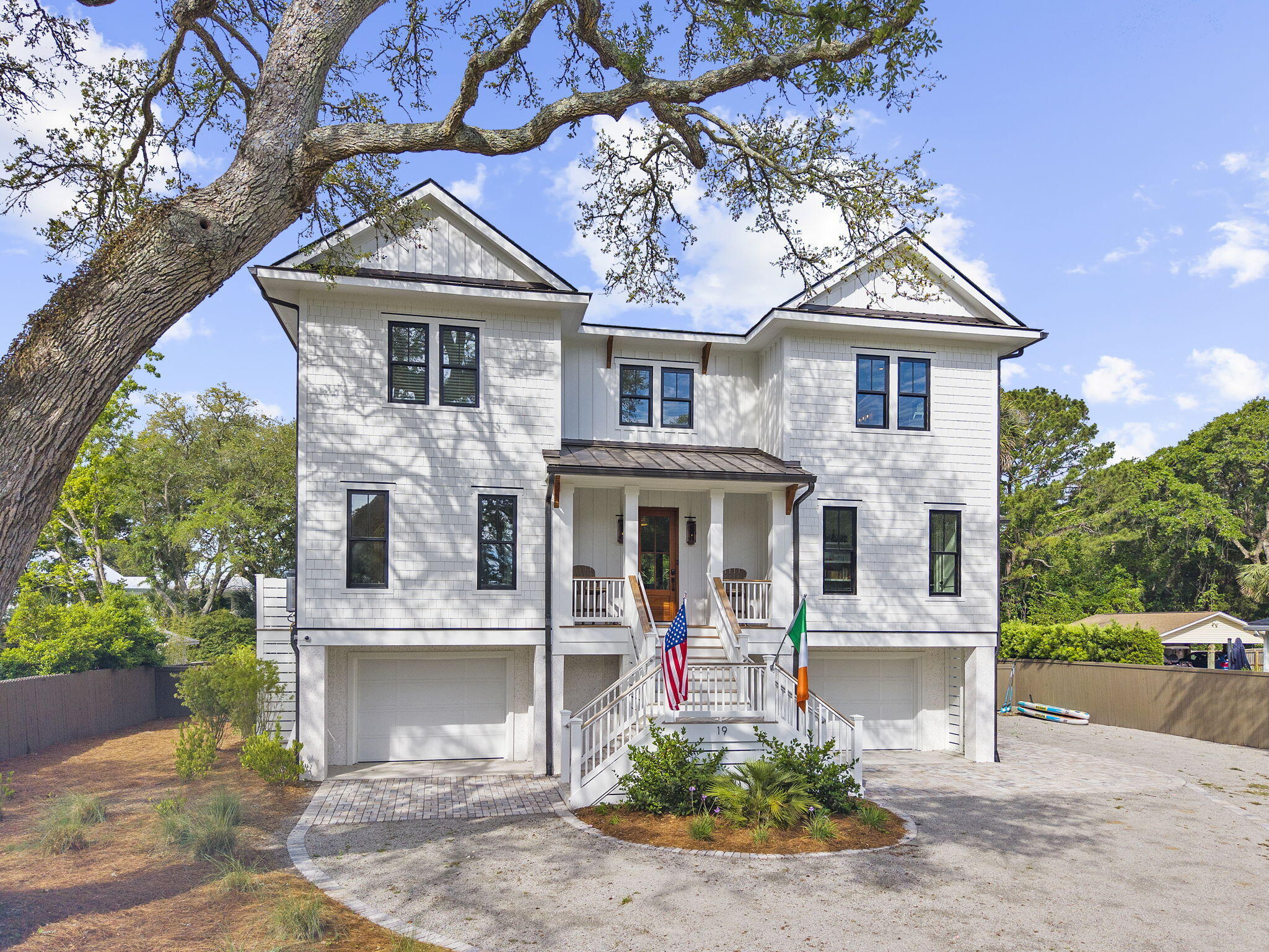 19 26th Avenue
