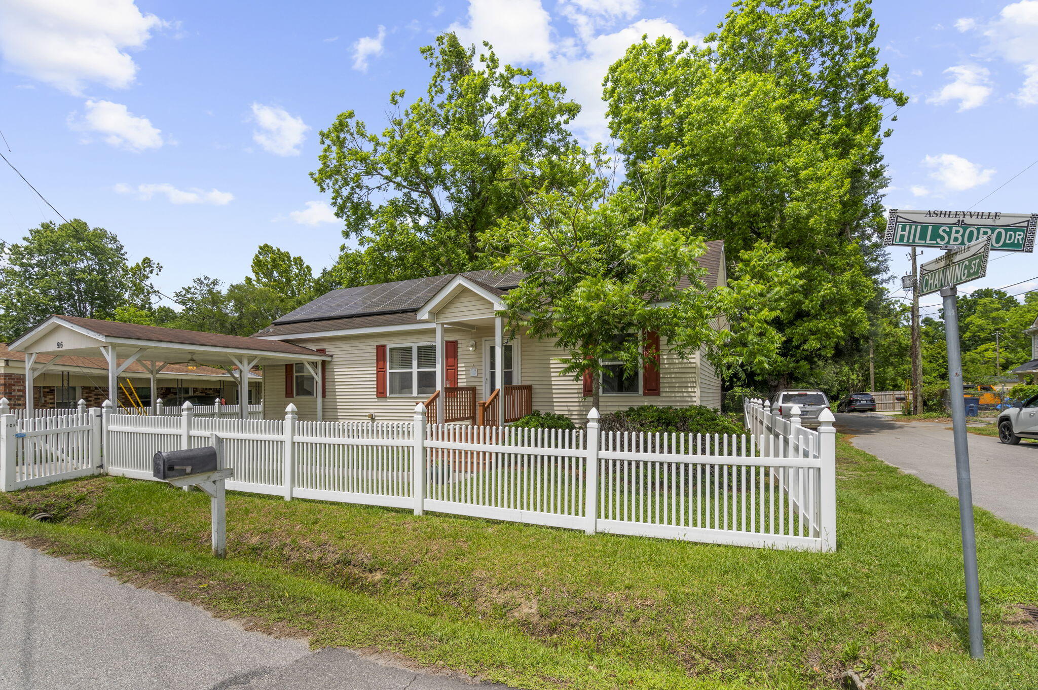 916 Hillsboro Drive