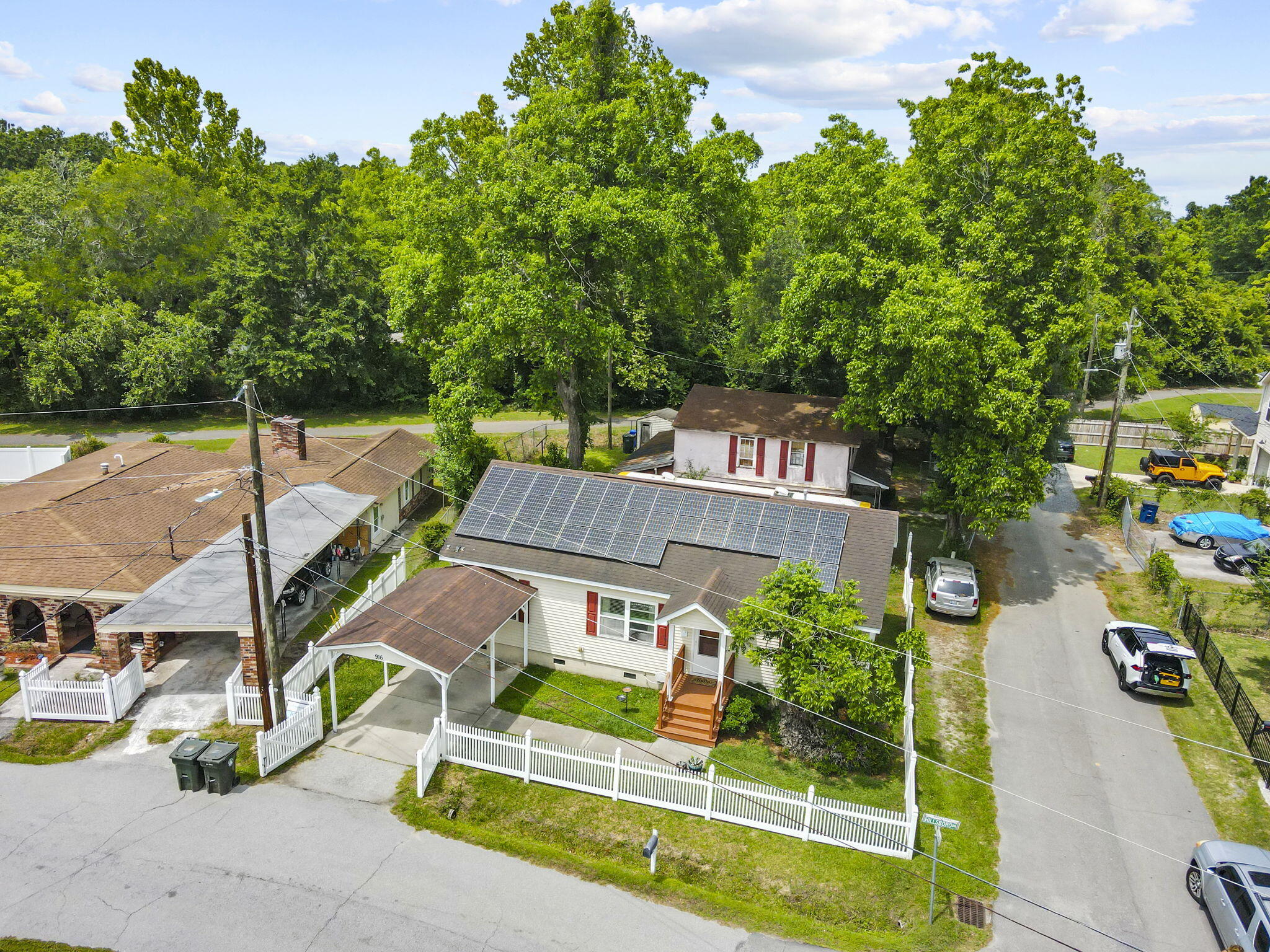 916 Hillsboro Drive
