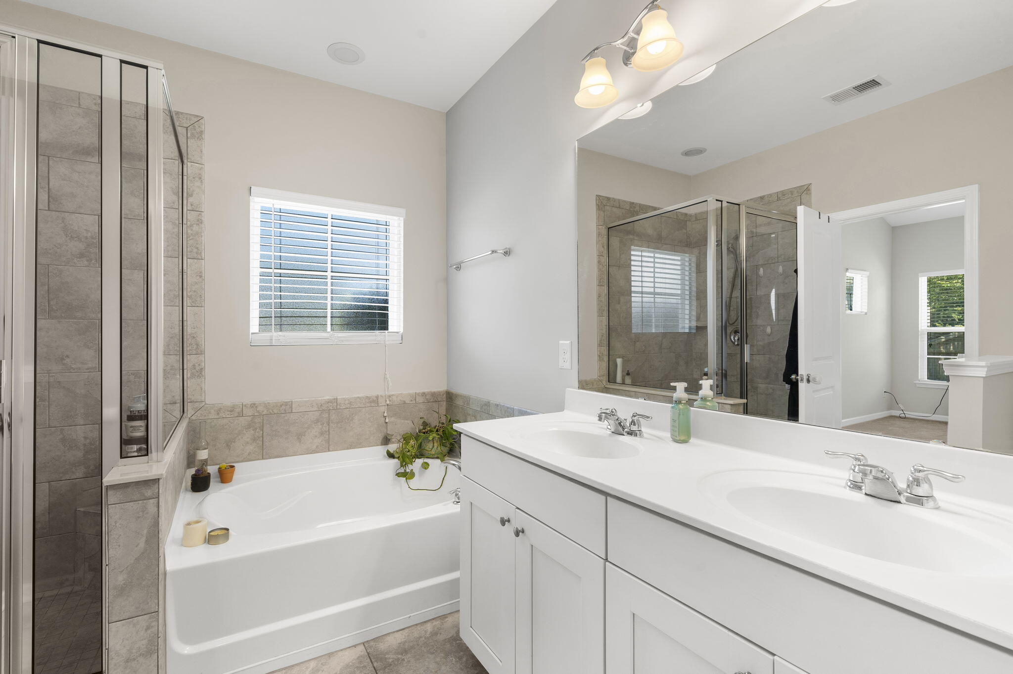 3310 Zoe Street