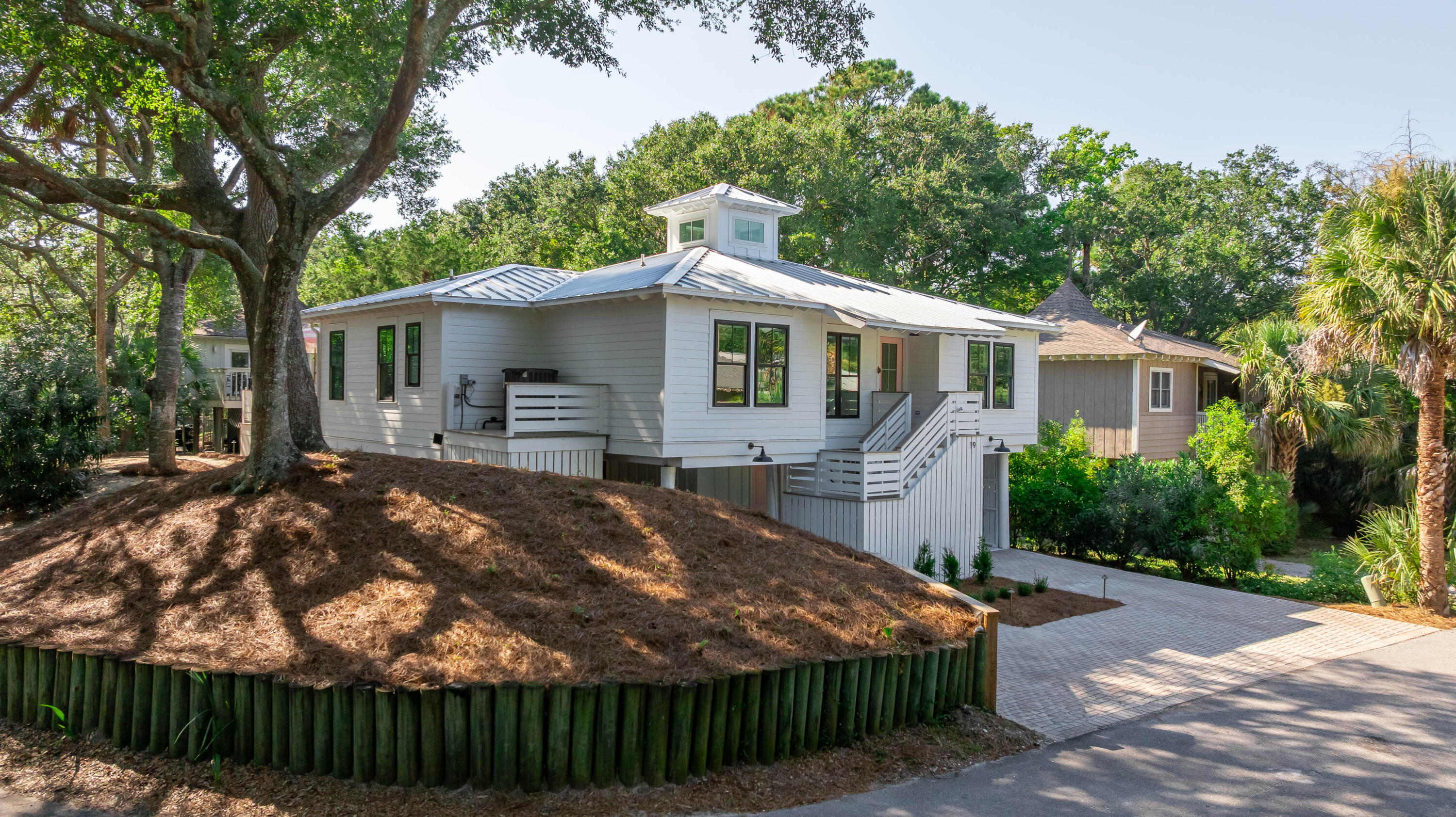 19 Sandcrab Court