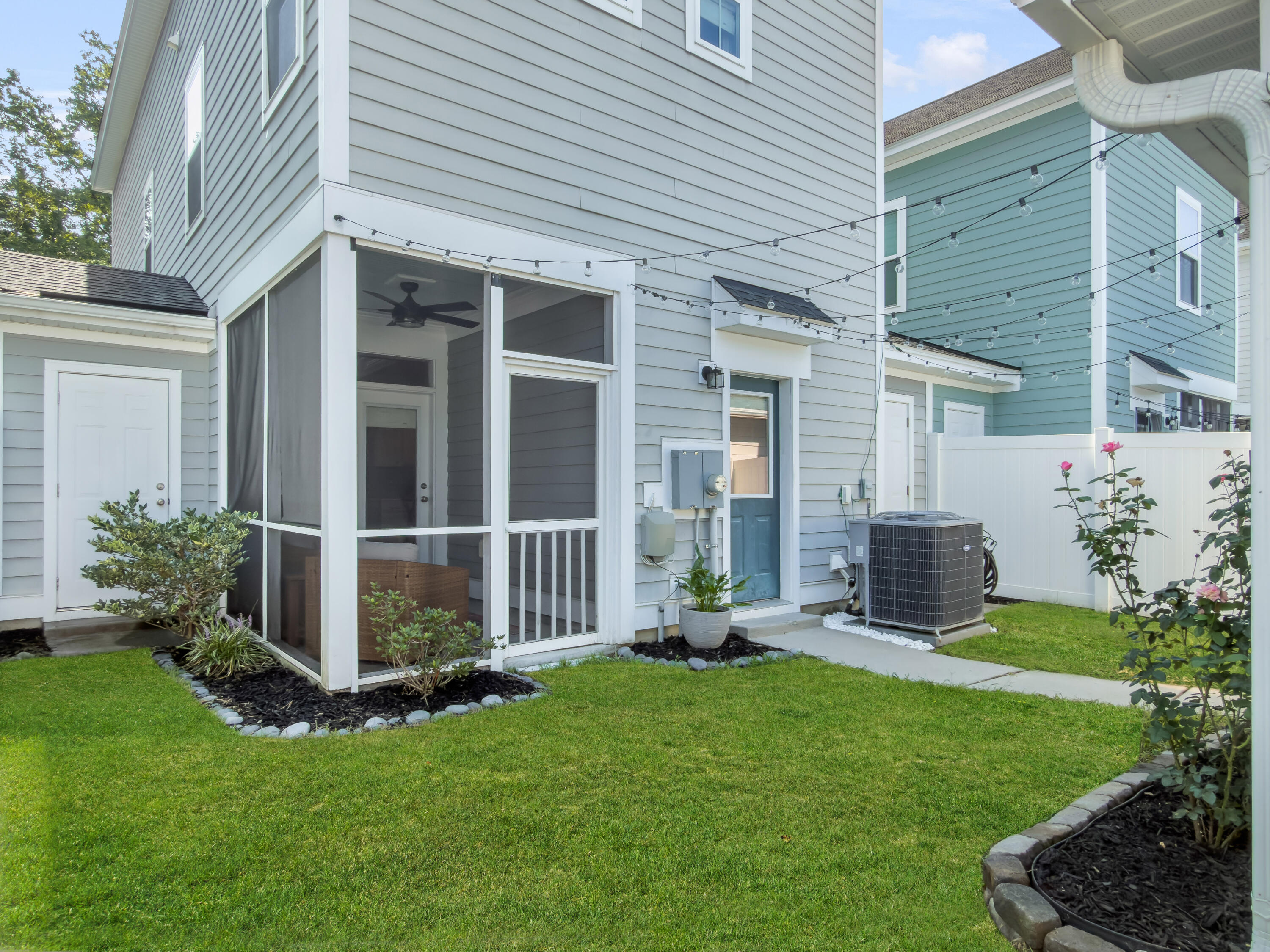 860 Rue Drive