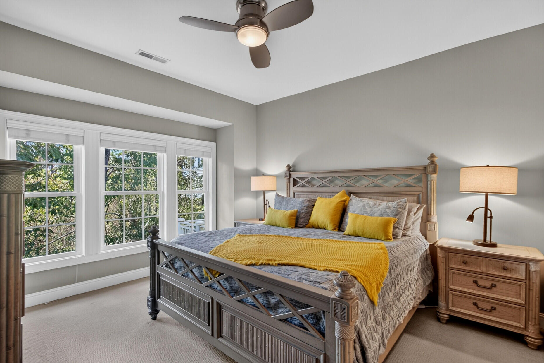 1560 Sea Palms Crescent
