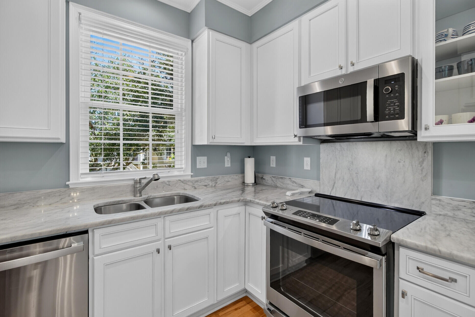 1560 Sea Palms Crescent