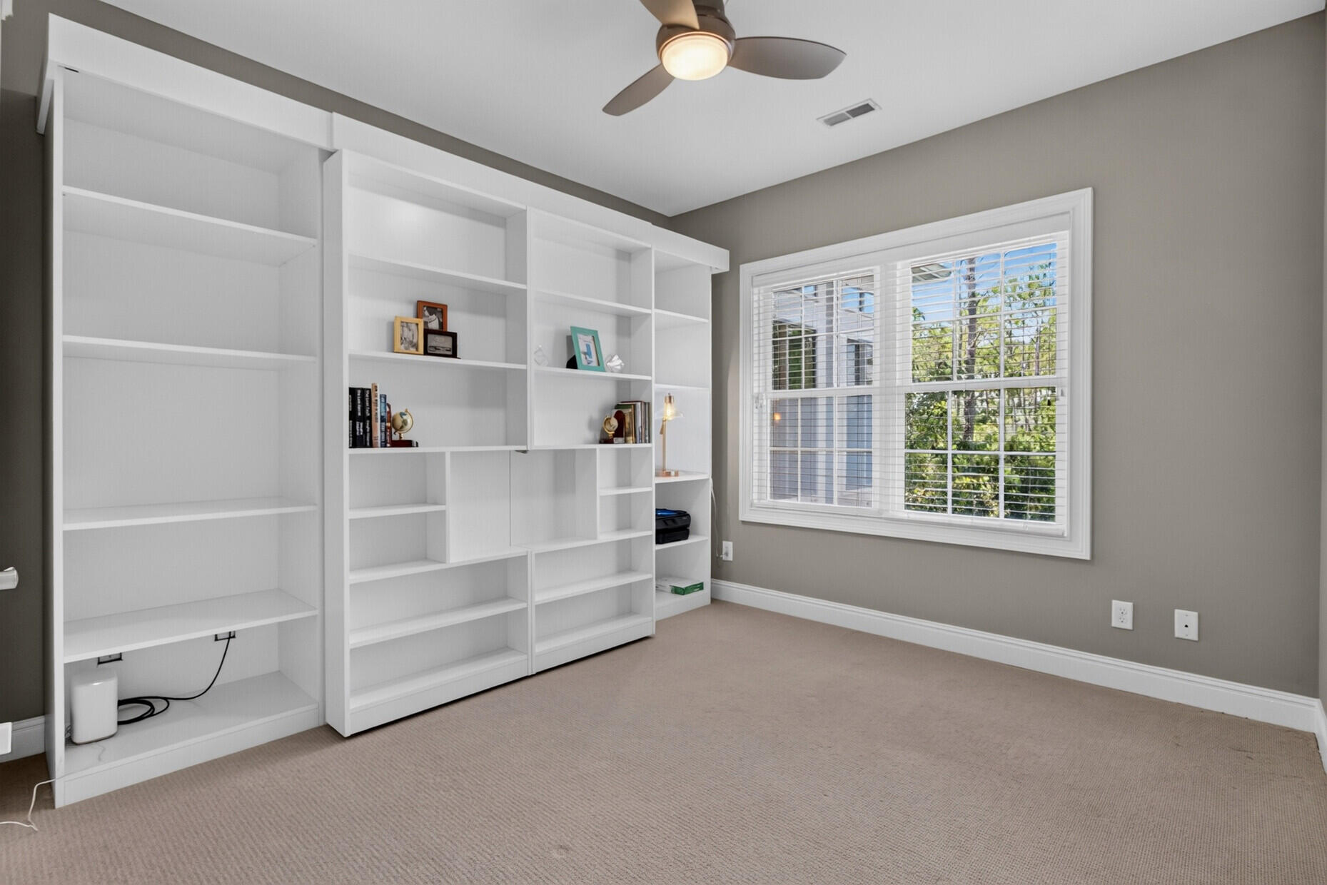 1560 Sea Palms Crescent
