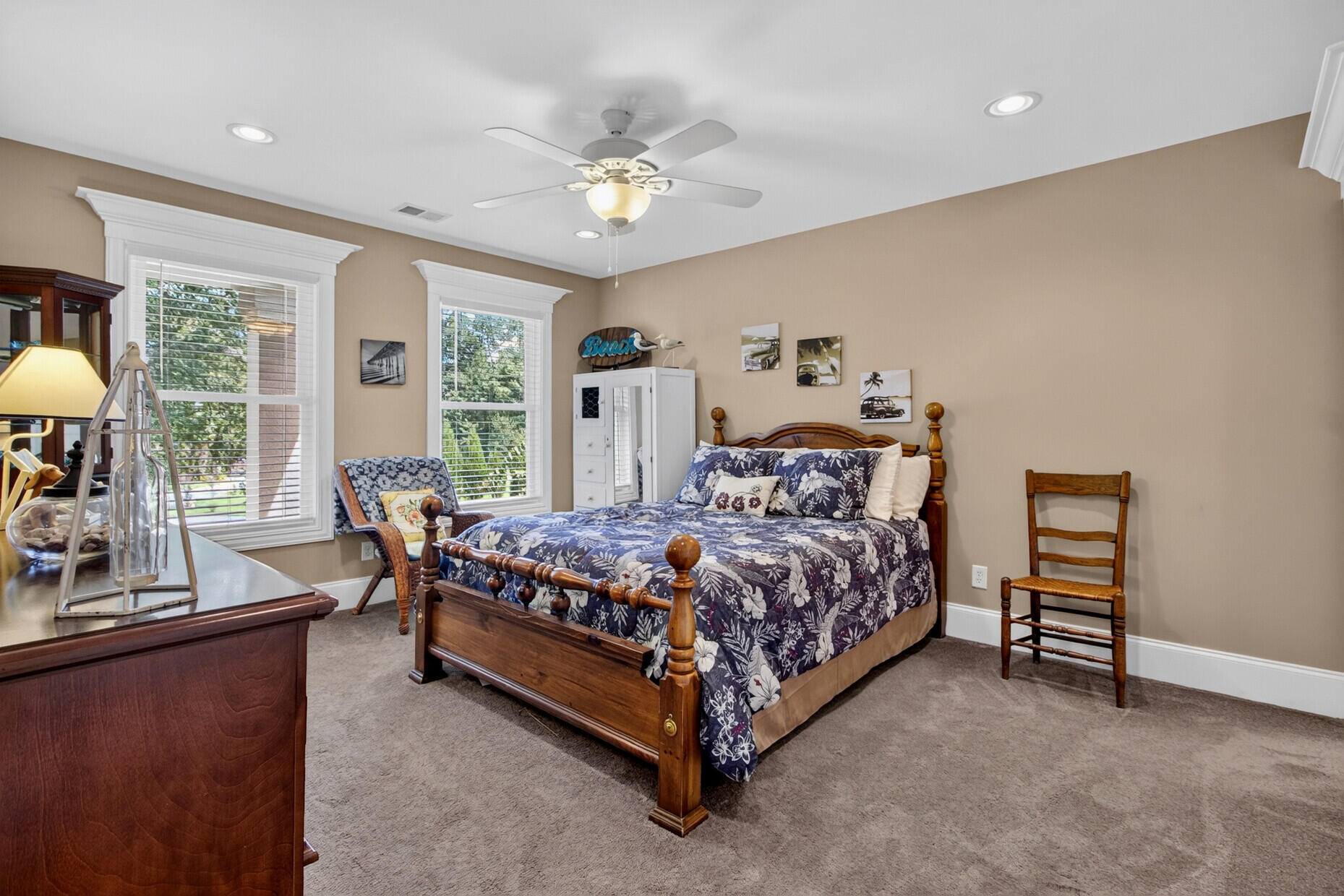 208 Holly Inn Road